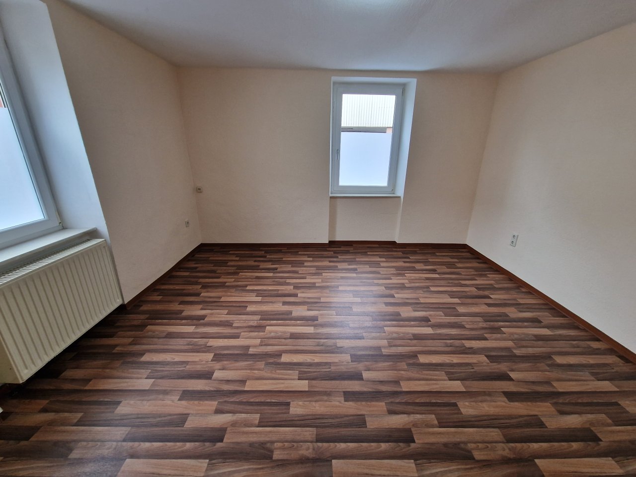   Wohnung-EG-R