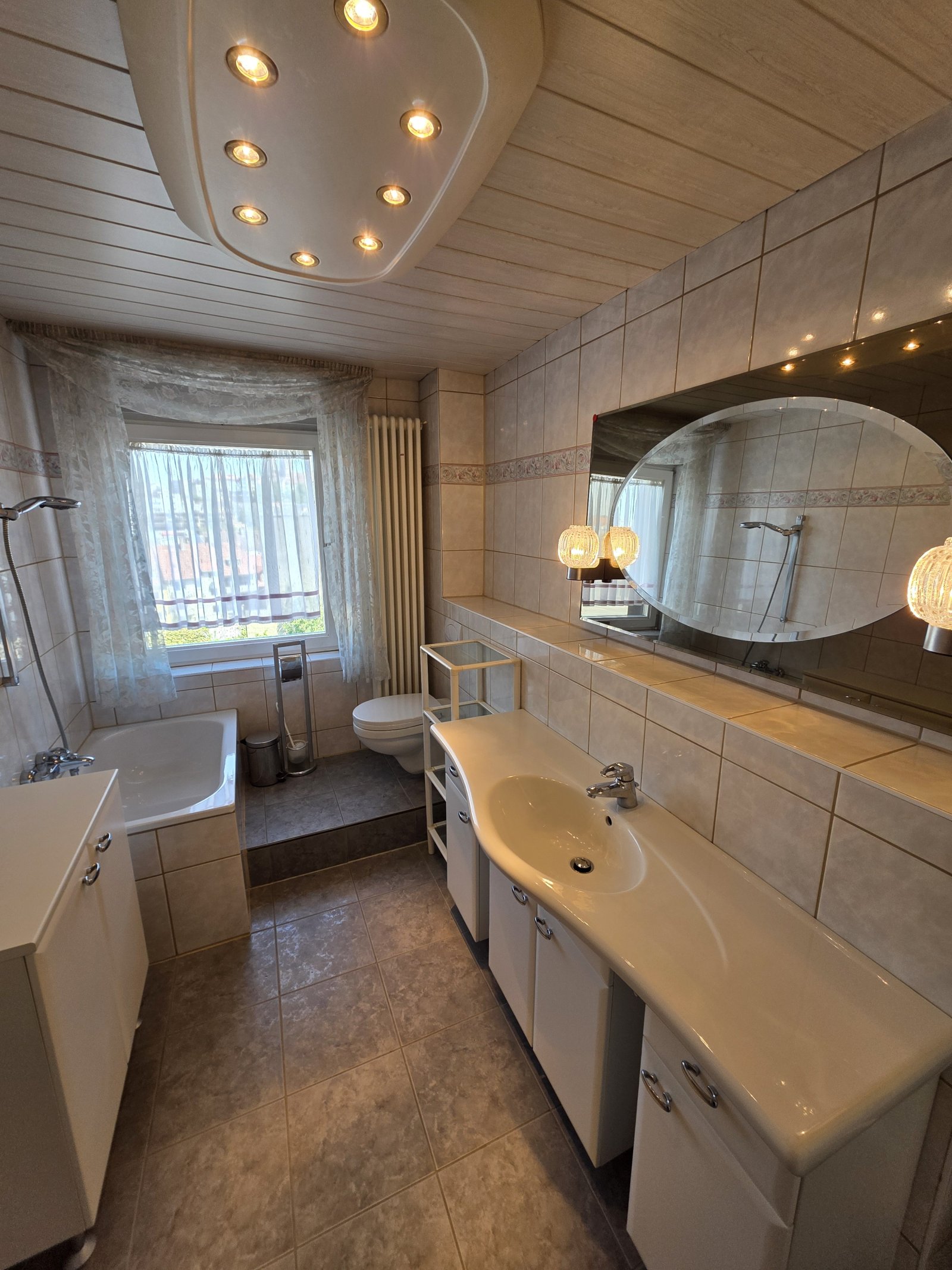  Badezimmer 2