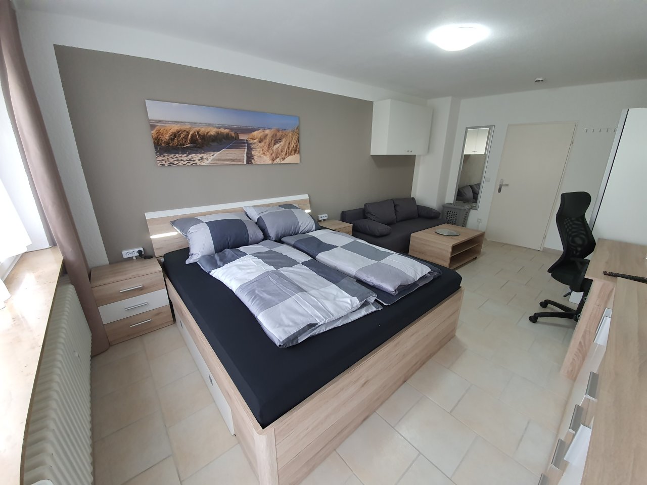  Wohn- Schlafzimmer