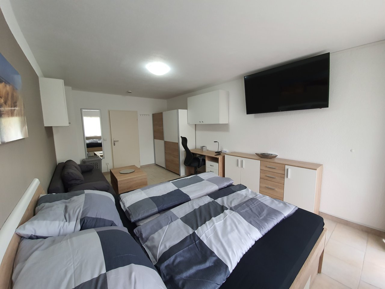  Wohn- Schlafzimmer