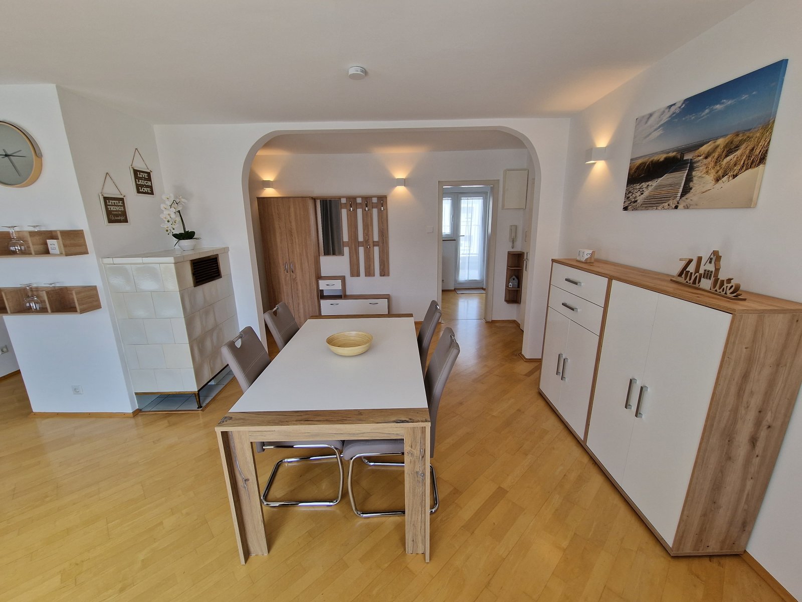 Wohnzimmer / Esstisch