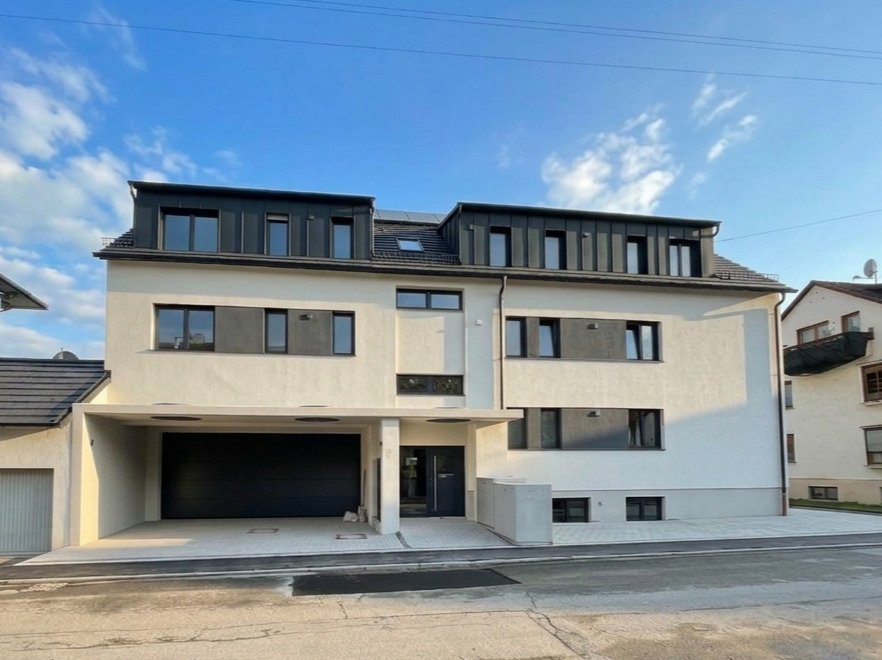Filderstadt: Moderne 4,5 Zimmer Wohnung / prämiertes Klimahaus in Bernhausen 