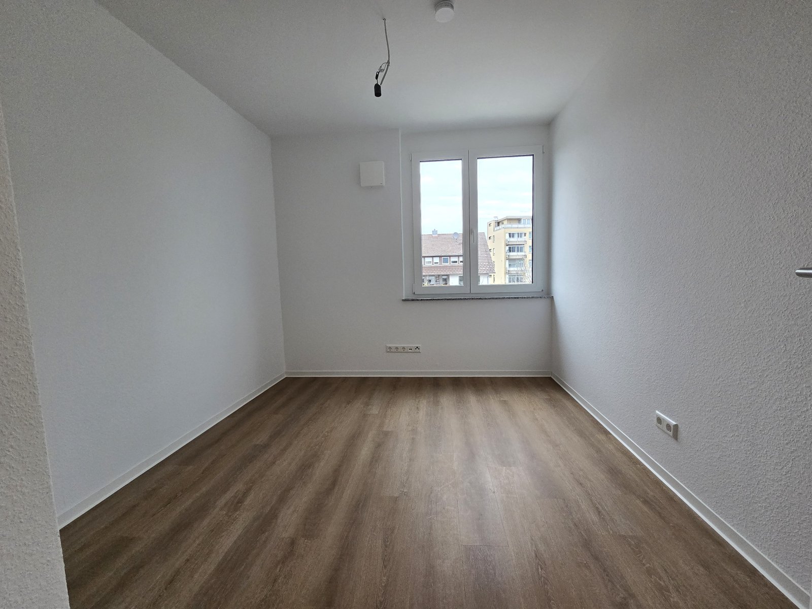 Kinderzimmer / Büro Kinderzimmer / Büro