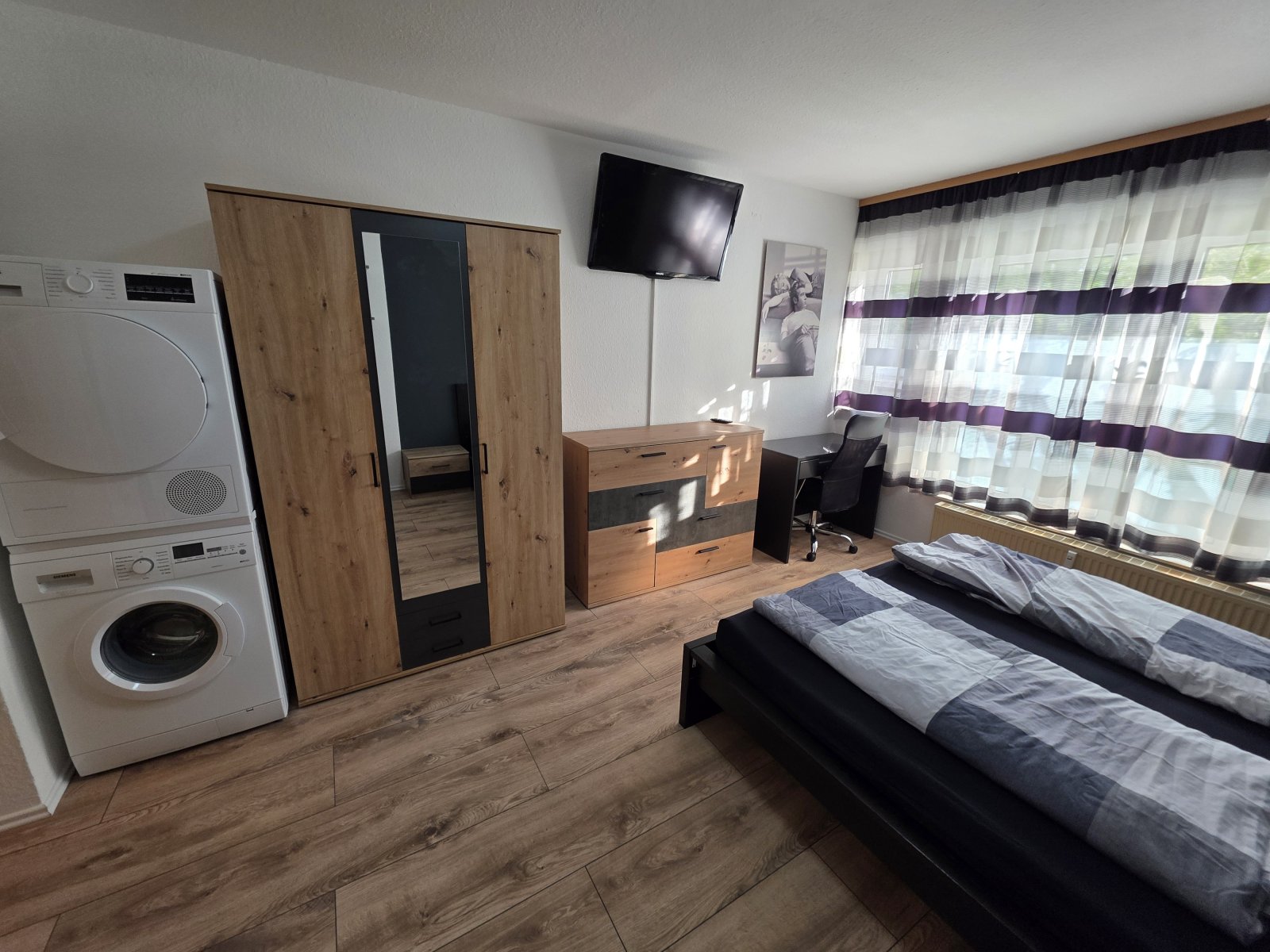 Wohn- Schlafzimmer Wohn- Schlafzimmer