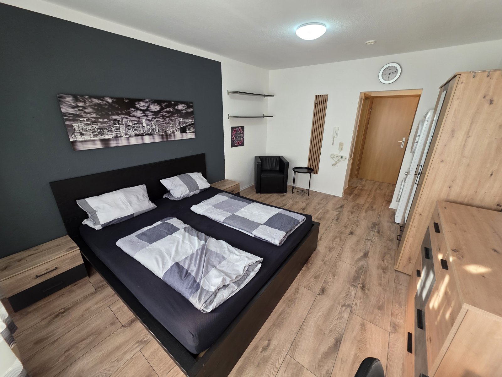 Wohn- Schlafzimmer Wohn- Schlafzimmer