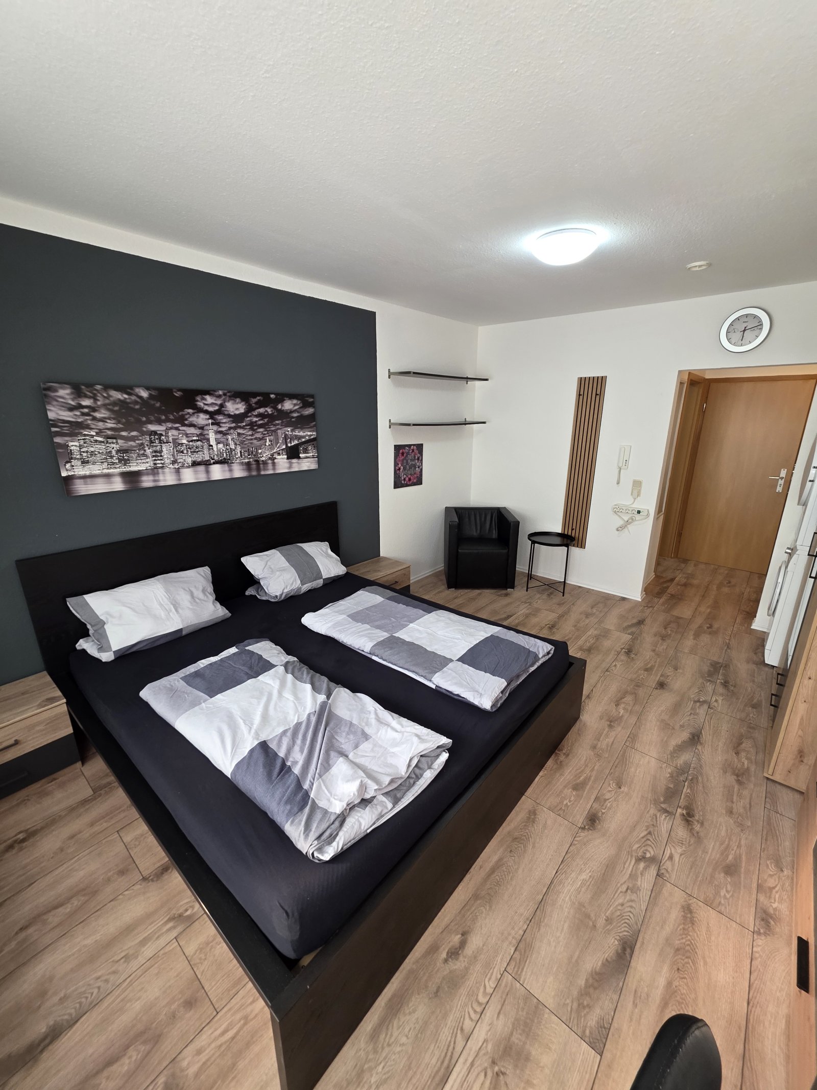 Wohn- Schlafzimmer Wohn- Schlafzimmer