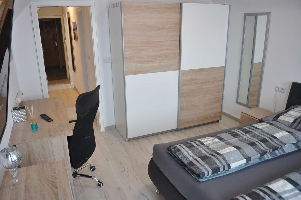 Wohn- Schlafzimmer