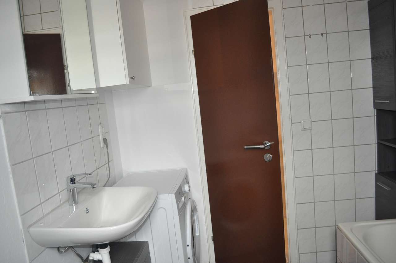 Badezimmer mit Waschtrockner